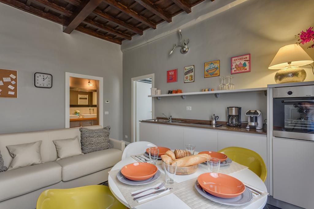 Romexperience Borgo Pio Apartment Стая снимка